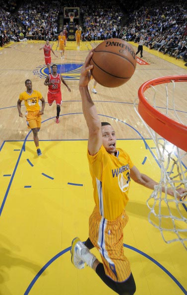 逐渐呈现出 逐渐呈现出