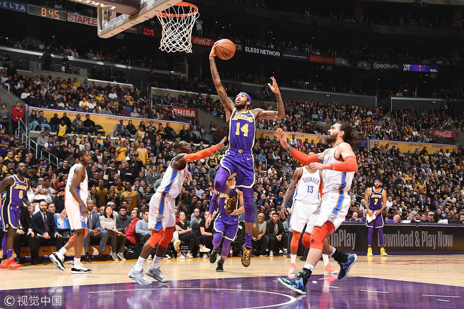 在讨论杜月 在讨论杜月